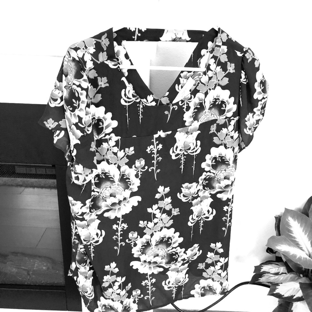 T back blouse